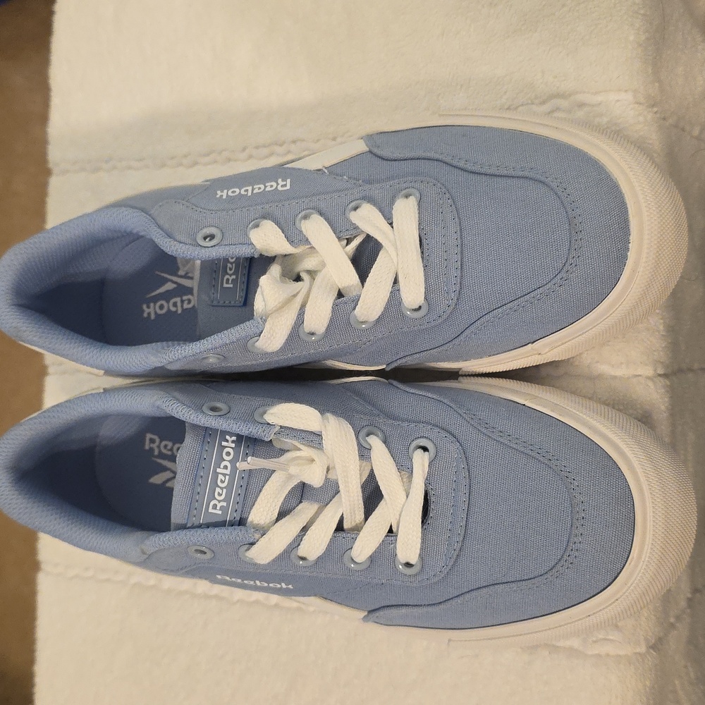 Reebok Light Blue and White Casual Shoes - Picture 5 of 5
